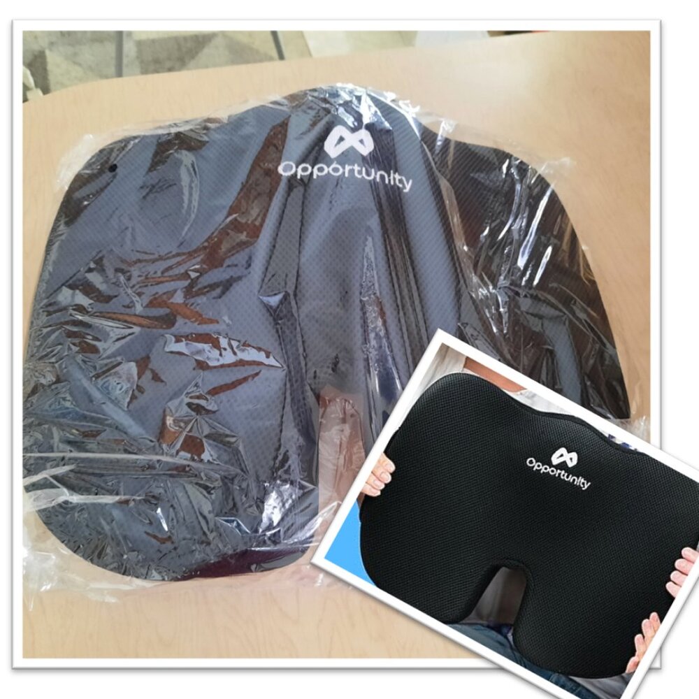 Ergonomic Seat Cushion Non-Slip, Gel & Memory Foam Pillow - NIB, Black